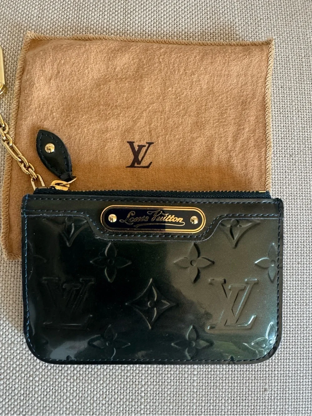 Louis Vuitton Dark Green Vernis Monogram Key Cles with Gold Hardware